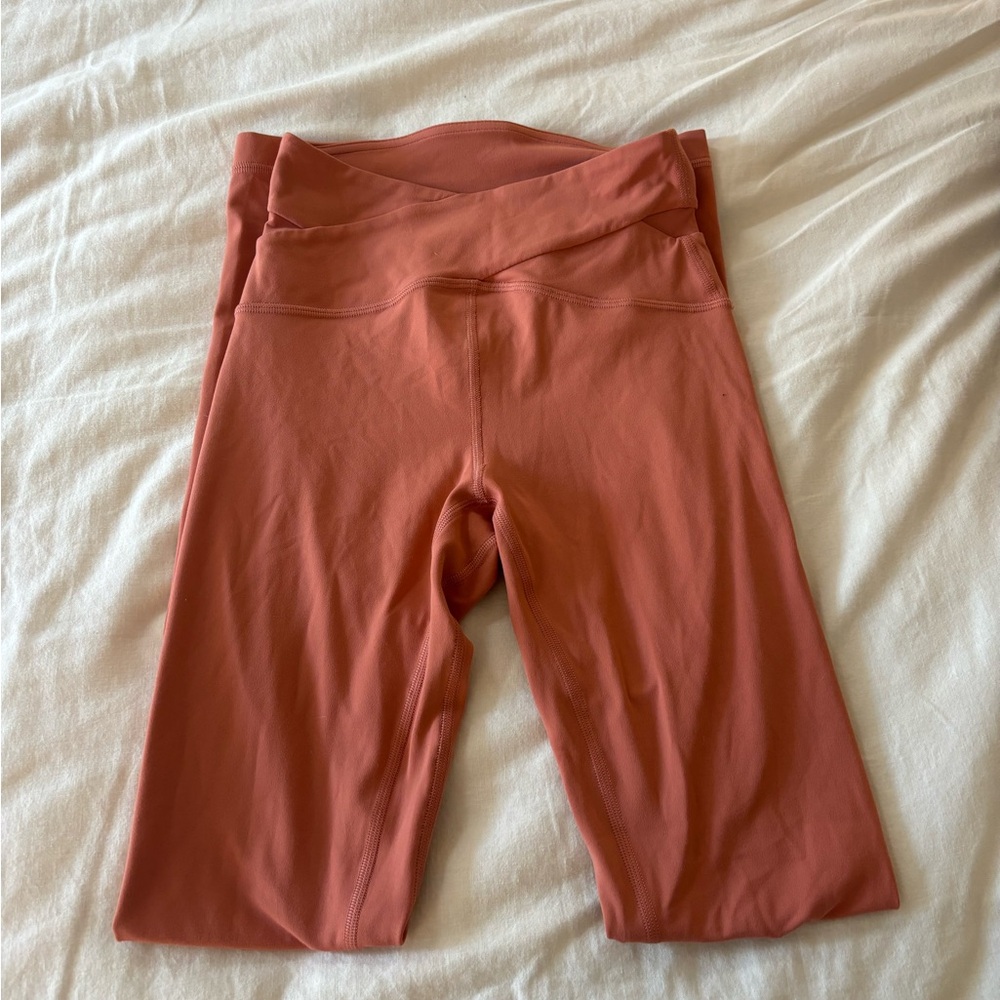 Lululemon Size 2 crossover leggings